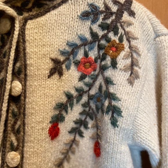 Vtg handmade chunky knit cardigan sweater fair isle flower M/L grannicore winter - Picture 11 of 13